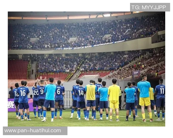 足协杯激战再燃：上海海港对决上海申花，精彩集锦引爆足球热潮